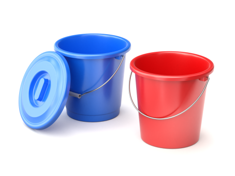 Plastic Bucket with Metal Handle and Lid 3D Model