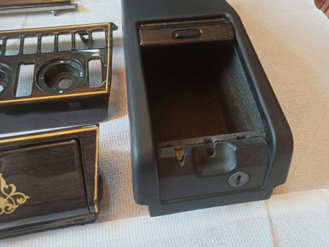 Wood Pane Arm Rest Lid MERCEDES BENZ W124 3D Print Model