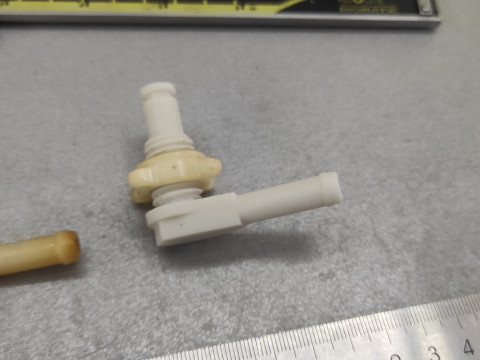 Fuel line connector for the Toyota Land Cruiser 100 series Modèles 3D en vedette