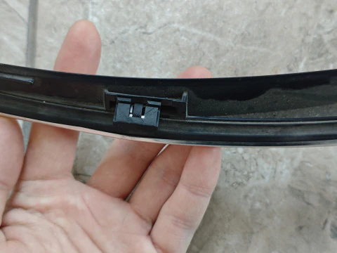 Clip for securing the drip rail trim Cadilac CTS and CTS-V 20968056 3D Print Model