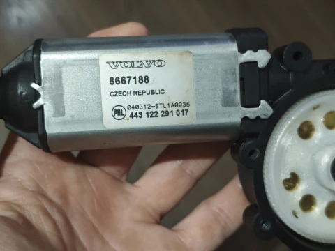 Rear wiper motor gear Volvo V70 Mk2 XC70 3D Print Model