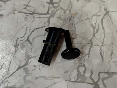 Mitsubishi Rear Seat Folding Knob and Retainer MR607284 3D Print Model