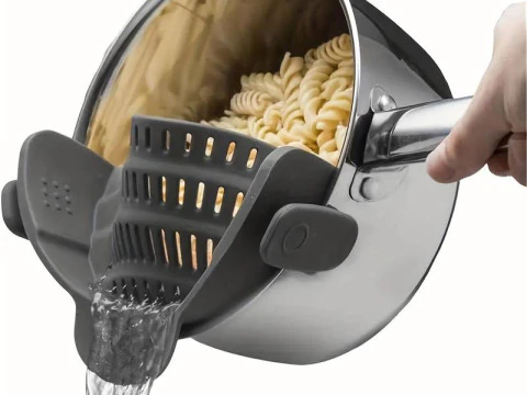 Clip-On Pasta Strainer 3D Model