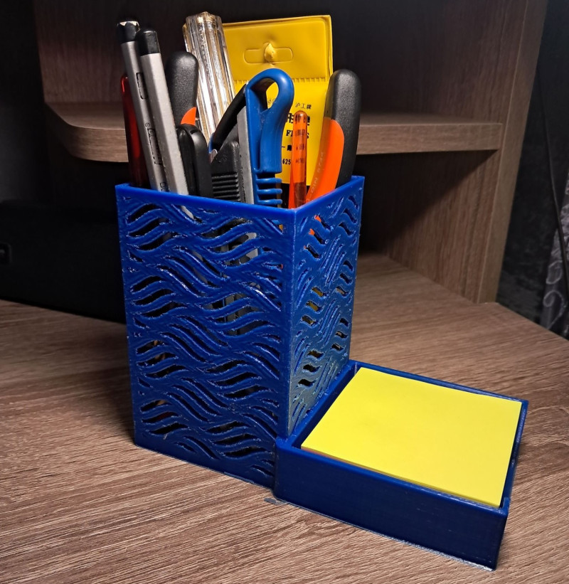 Pen holder Waves Model do druku 3D .c4d .max .obj .3ds .fbx .stl .blend