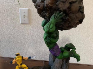 Hulk vs Wolverine 2 marvel STL buy 1 get 2 models 3D print model Modelo de Impressão 3D