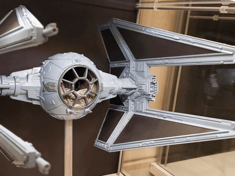 TIE Interceptor - Star Wars Model Cetak 3D