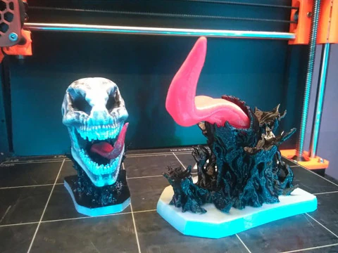 Venom Skull With Base 3D Print Model