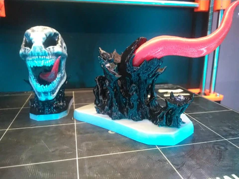 Venom Skull With Base 3D Print Model