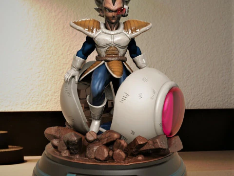 カプセルに入ったベジータ 3Dプリントモデル