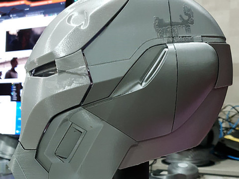 Iron Man Mark L MK 50 Damaged Smashed Helmet Endgame Ready to Print Modello di stampa 3D
