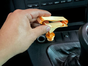 SOPORTE PARA CELULAR EN EL MECHERO DEL CARRO CIGARRILLERO GPS HOLDER CAR LIGHTER 3D 프린트 모델