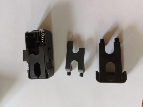 BLOCCAGGIO LUNOTTO POSTERIORE RENAULT EXPRESS Modello 3D