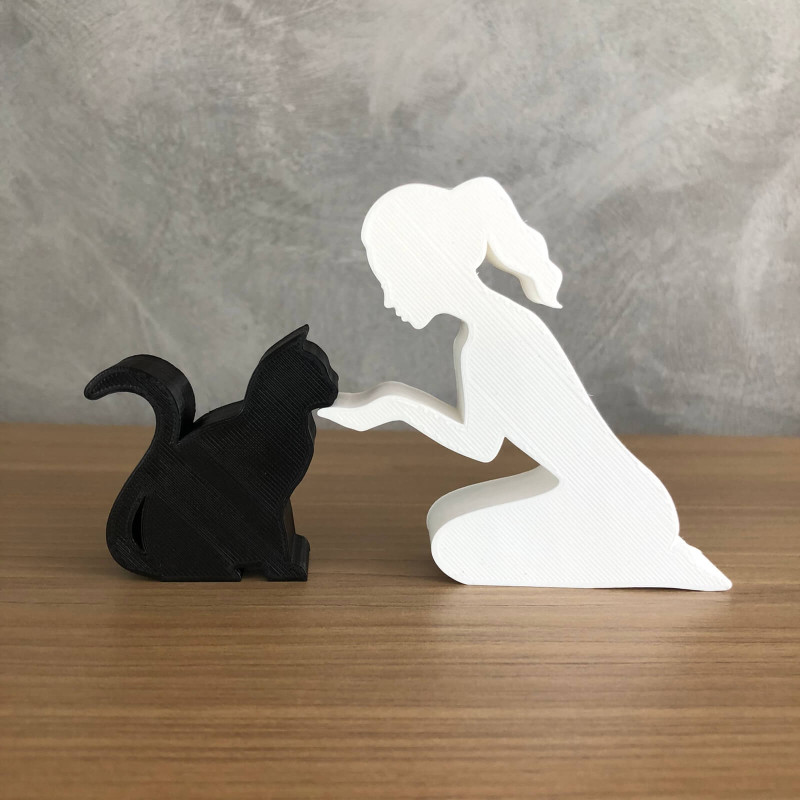 Girl and her cat - tied hair Modèles 3D en vedette .c4d .max .obj .3ds .fbx .stl .blend