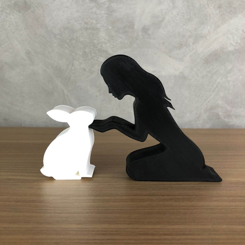 Girl and her Rabbit - straight hair 3D Baskı Modeli .c4d .max .obj .3ds .fbx .stl .blend 