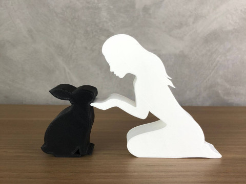 Girl and her Rabbit - straight hair 3D Baskı Modeli