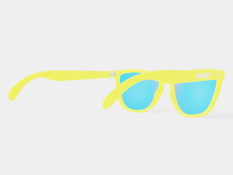 Oakley Frogskins 35TH - Prizm Sapphire OO9444 Sunglasses 3D 모델