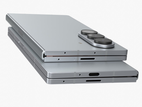 Samsung Galaxy Z Fold 7 Silver Shadow 3D Model