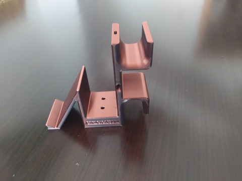 Mobile phone support and charger Model Cetak 3D