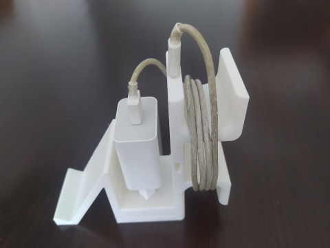 Mobile phone support and charger Model Cetak 3D