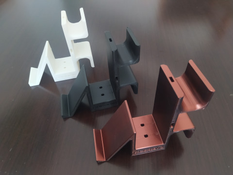 Mobile phone support and charger Model Cetak 3D