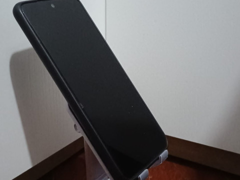 Foldable and hinged cell phone holder 3D 프린트 모델