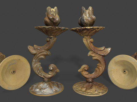Old Metal Candlesticks Modelo 3D