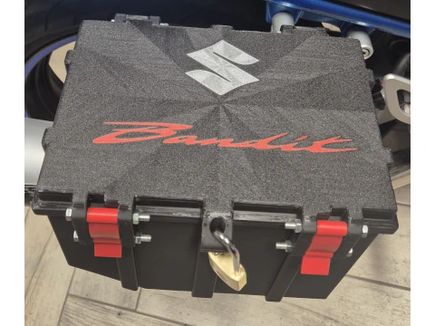 Small motorcycle trunks mounted on sets Suzuki GSF 650 Bandit 3D Print Model