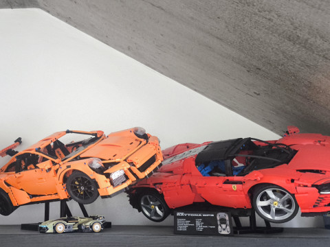 Supporto da parete angolato per le Supercar LEGO Technic 1-8 Modello di stampa 3D