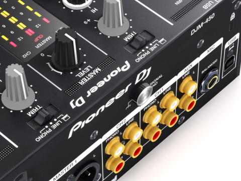Pioneer DJM-450 Modello 3D
