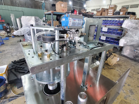 Aggraffatrice per lattine sottovuoto Modello 3D