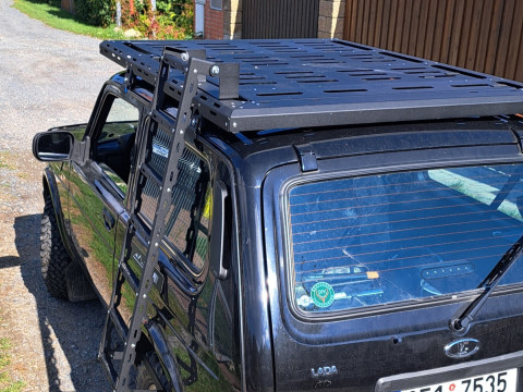 Roof Rack with Ladder - LADA NIVA 3D Model