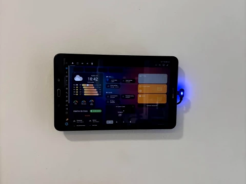 Wall Mount for Tablets and iPads 3D Print Model