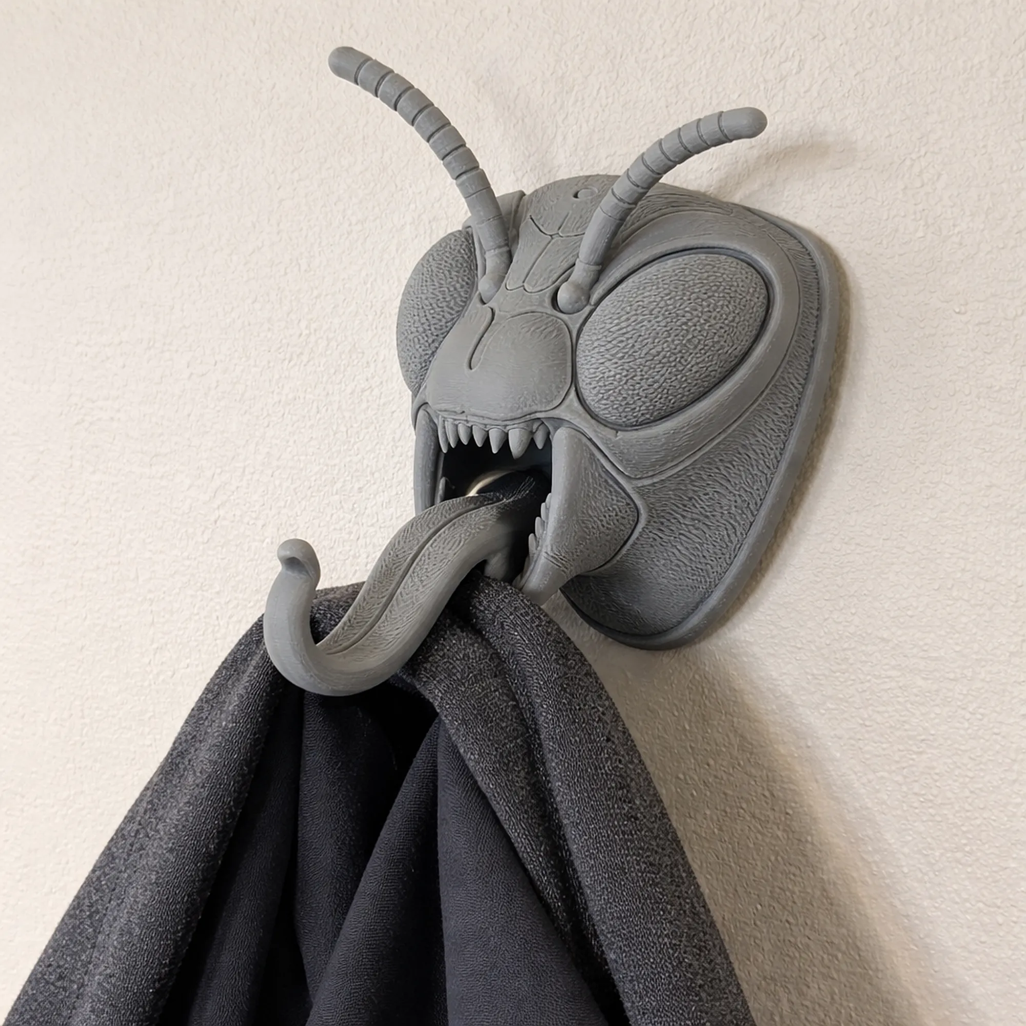 Wasp HEAD WALL HANGER COAT AND KEY HOLDER HOOK 3D Model .c4d .max .obj .3ds .fbx .stl .blend 