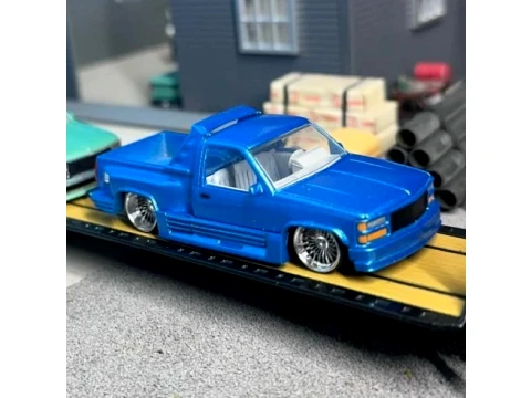 M2 シボレー シルバラード obs テスタロッサ キット 1-64 3Dプリントモデル
