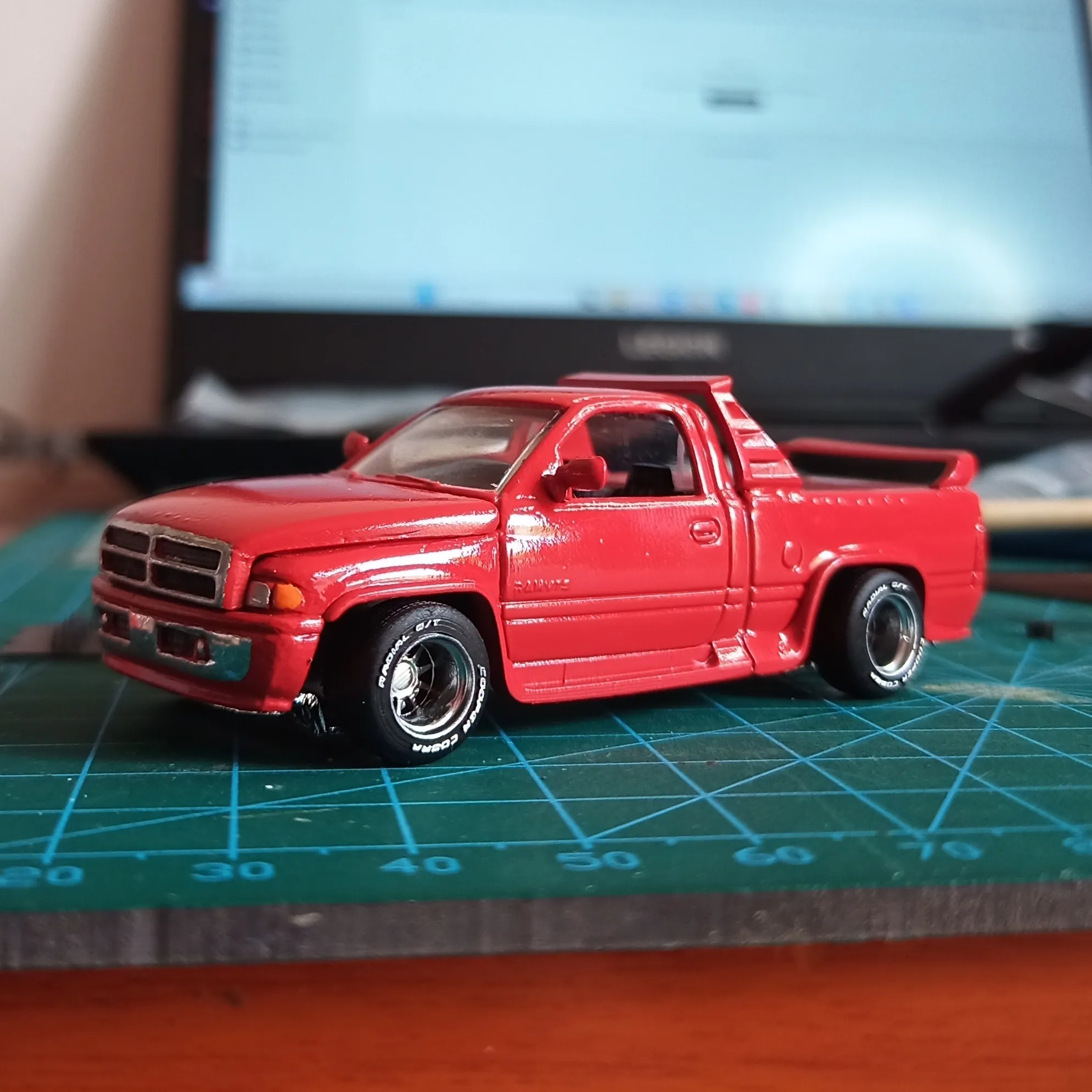 Yarış Şampiyonları Dodge RAM g&ouml;vde kiti 1-64 3D Baskı Modeli .c4d .max .obj .3ds .fbx .stl .blend 
