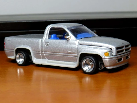 Yarış Şampiyonları Dodge RAM g&ouml;vde kiti 1-64 3D Baskı Modeli