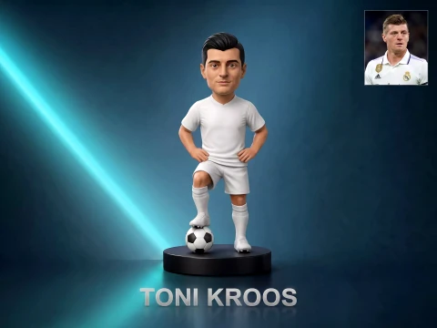 Toni Kroos Football Player Figurine 3D Print Model Modèles 3D en vedette